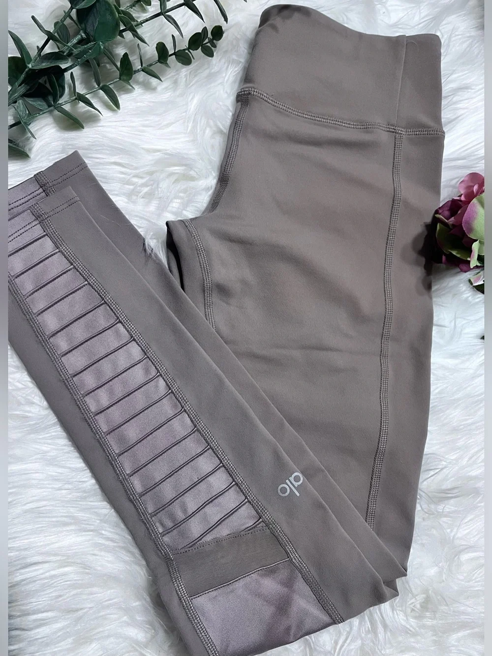 ALO Yoga Ribbed Panel   High Waist Moto Legging